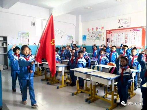 天价学费的民办三本，真的值得去读吗？游戏画面